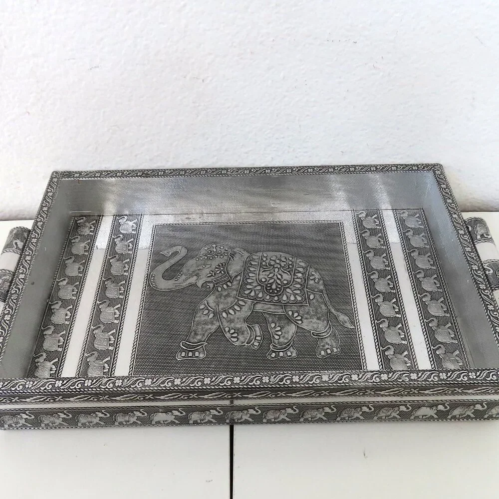 (#116) Elegant Silver Aluminum Patterned serving tray